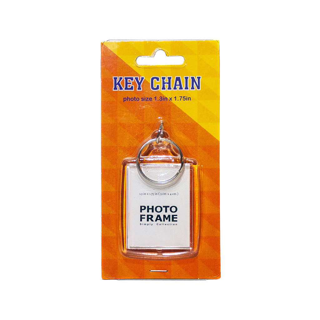 A simple clear acrylic keyring that can display your favourite photos on both sides